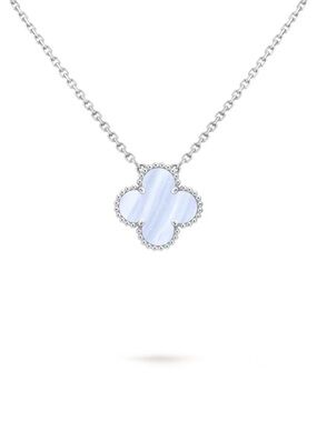 VAN CLEEF & ARPELS ALHAMBRA PENDANT NECKLACE - Chalcedony
